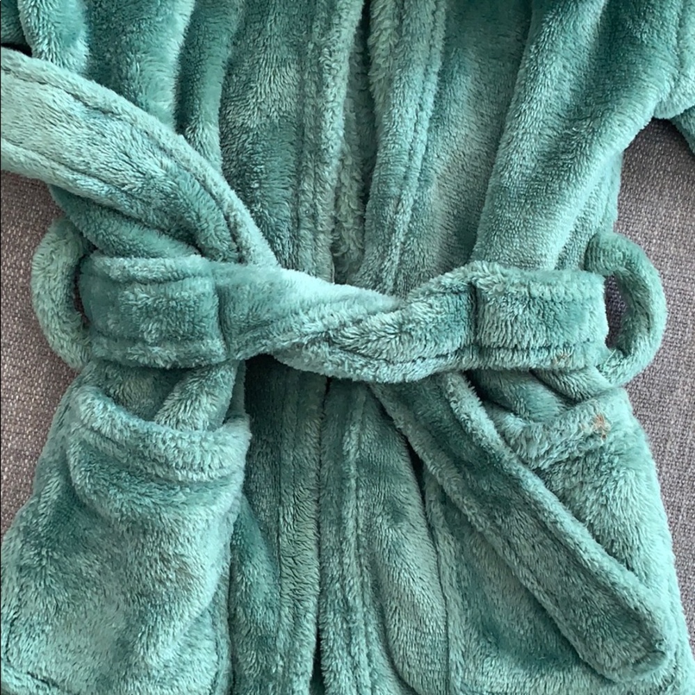 Baby boys Modern Baby green alligator robe 0-9m - Picture 3 of 5